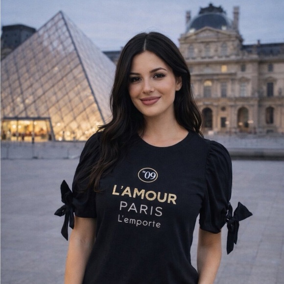 L'Amour Tops - "River Island Size 2 Black Graphic Tee - Made in Portugal"